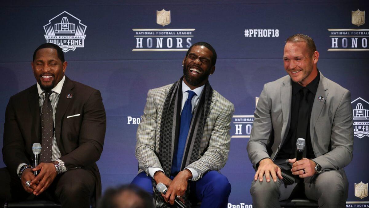 Terrell Owens, Randy Moss, Brian Urlacher, Ray Lewis highlight Pro Football  Hall of Fame 2018 class - Newsday