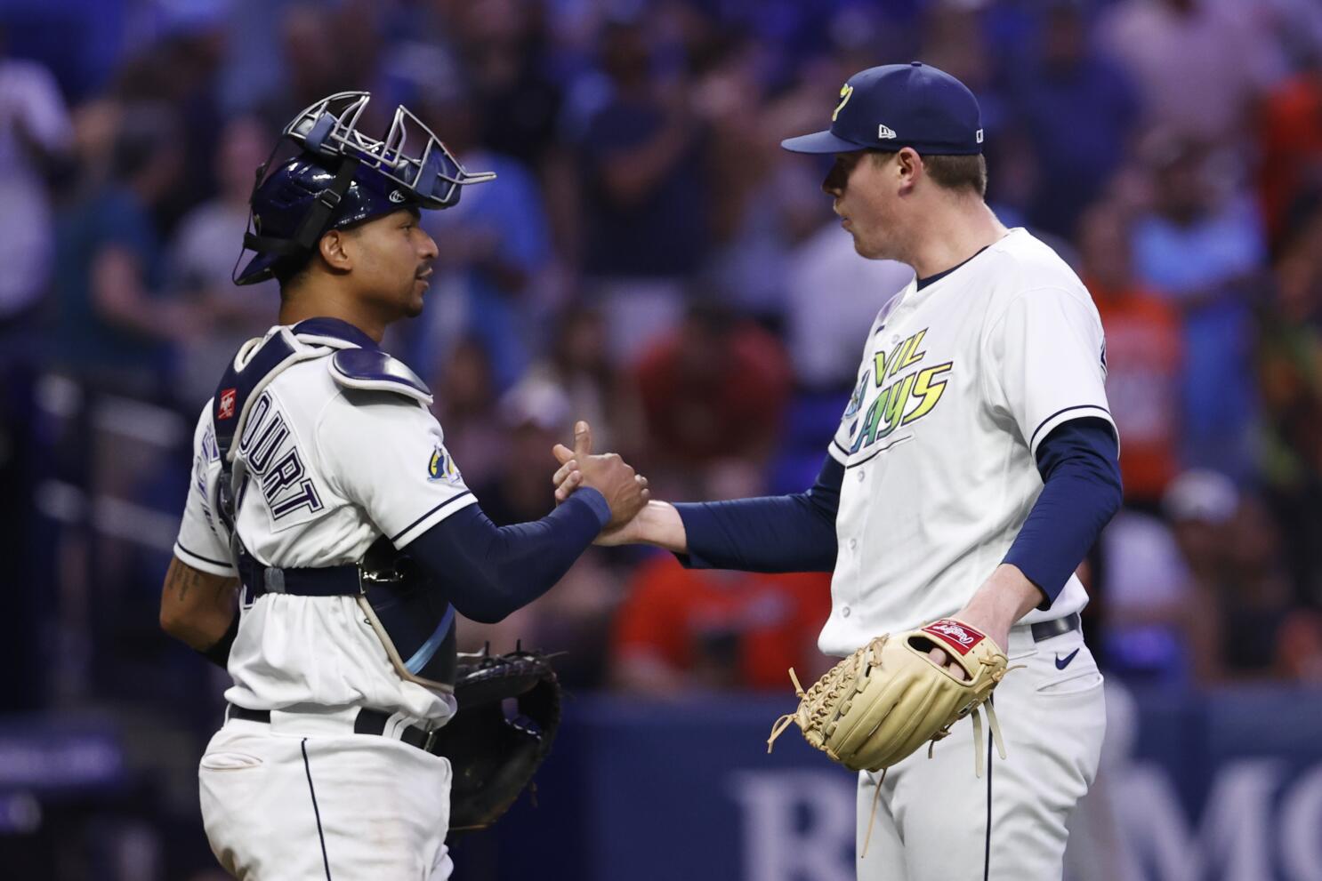 The Latest: Siri sparks Astros; Houston evens series at 1-1