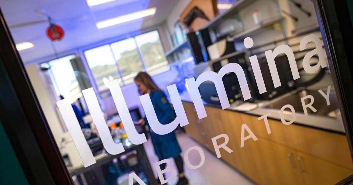 Illumina donation supports scientists, students who develop drugs from the sea