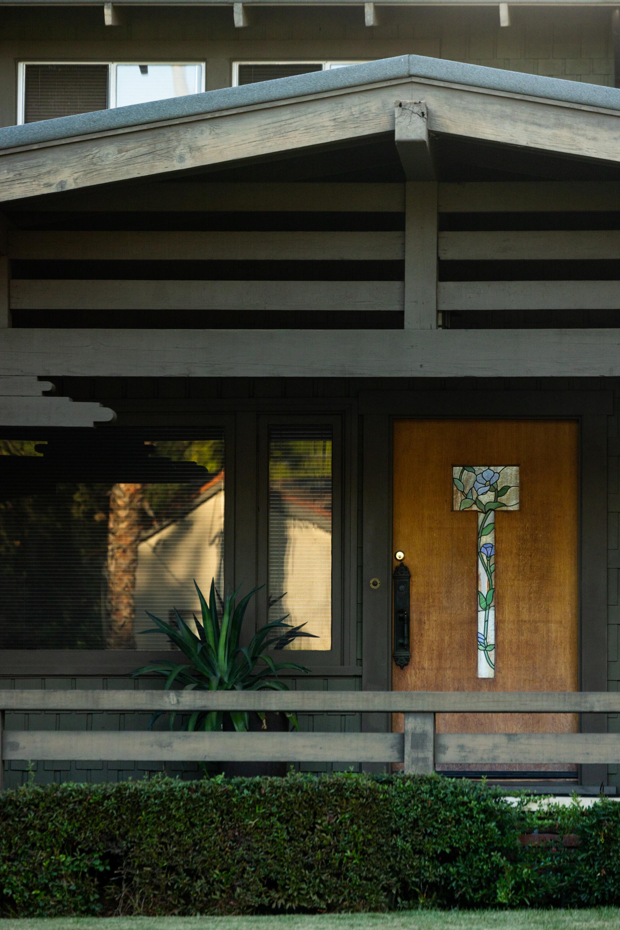 El bungalow es una casa de estilo artesanal en Mara Vista Avete en el cielo.