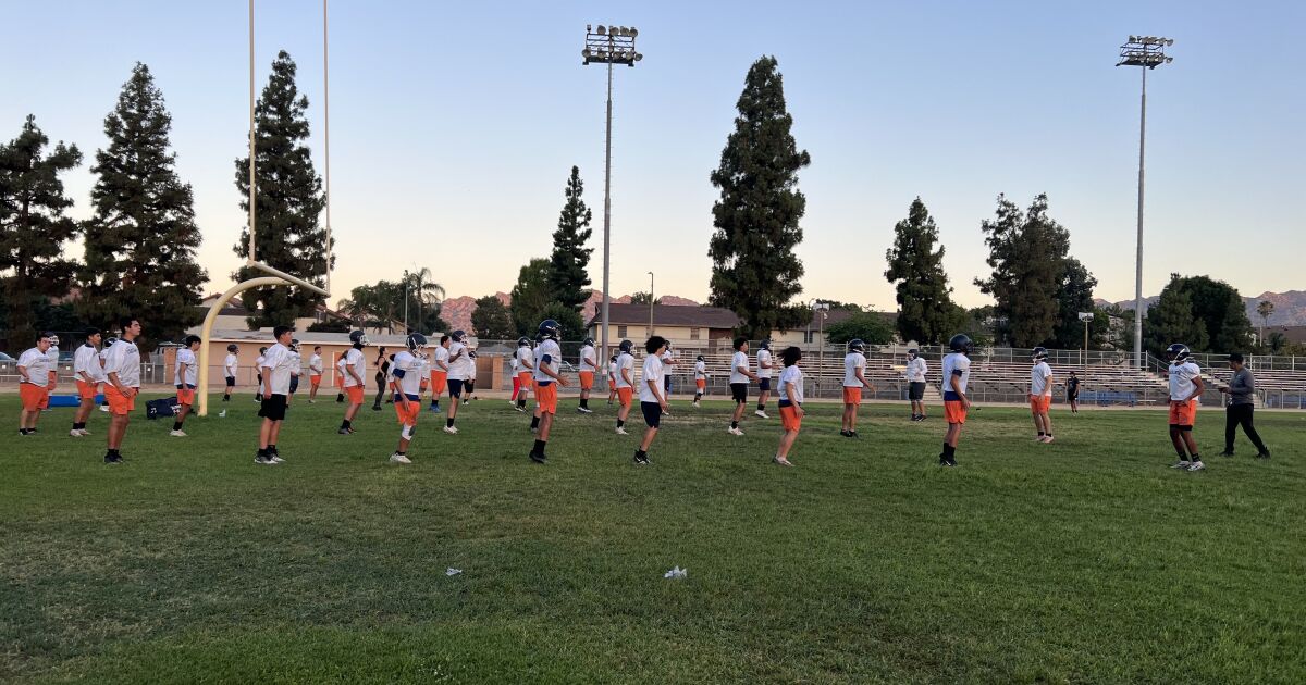 For Chatsworth football, early morning practices test players’ commitment