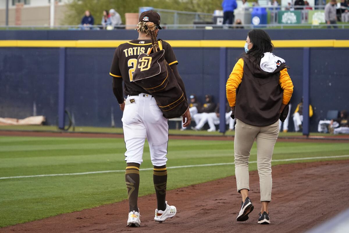 Fernando Tatis Jr. leaves Padres spring training game with