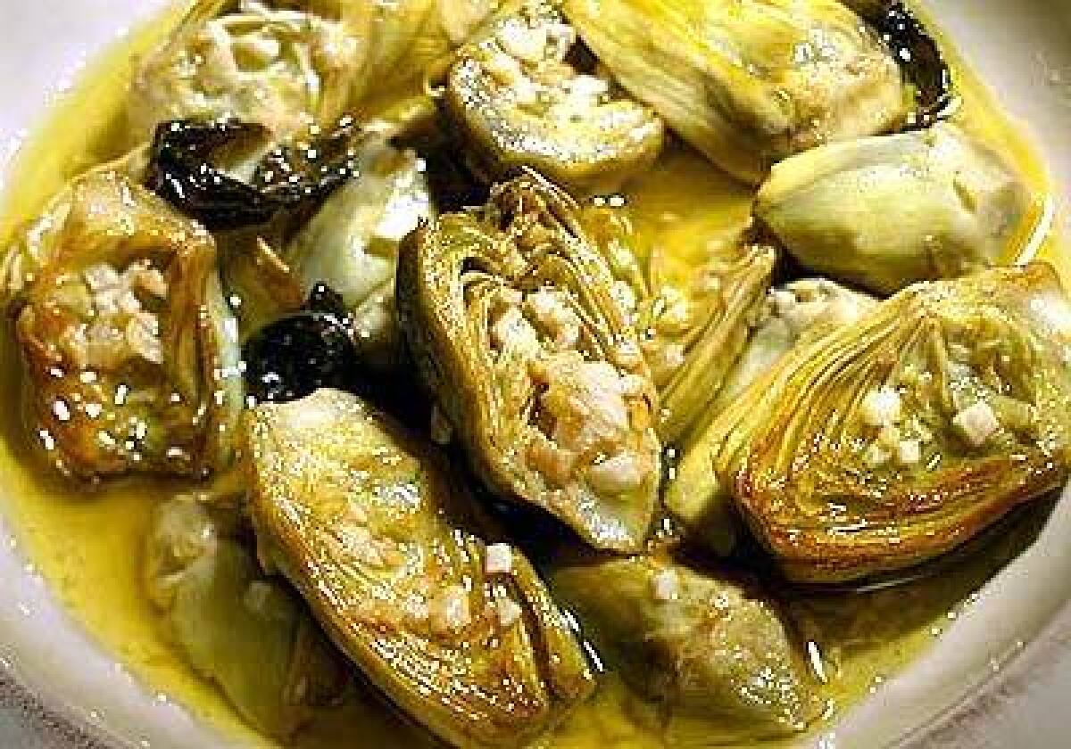 Artichokes with garlic and mint