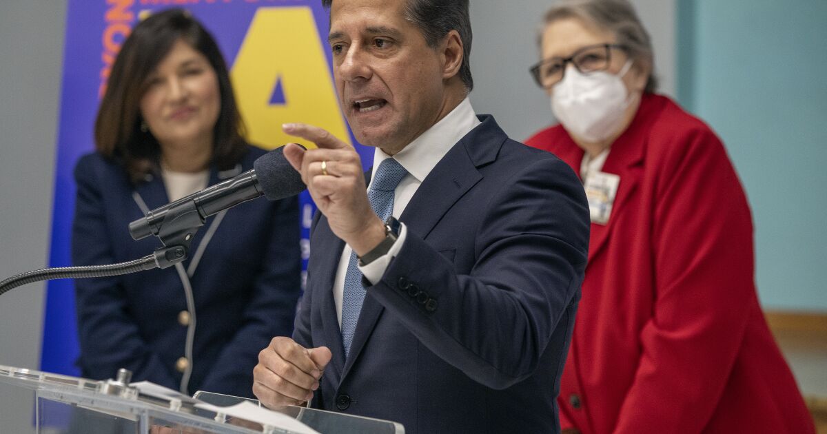 LAUSD schools to close if unions go on three-day strike LAUSD schools to close if unions go on three-day strike