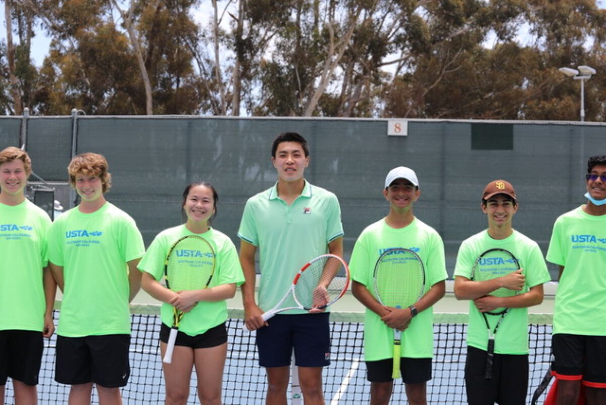 Brandon Nakashima hit with young players at TennisFest.