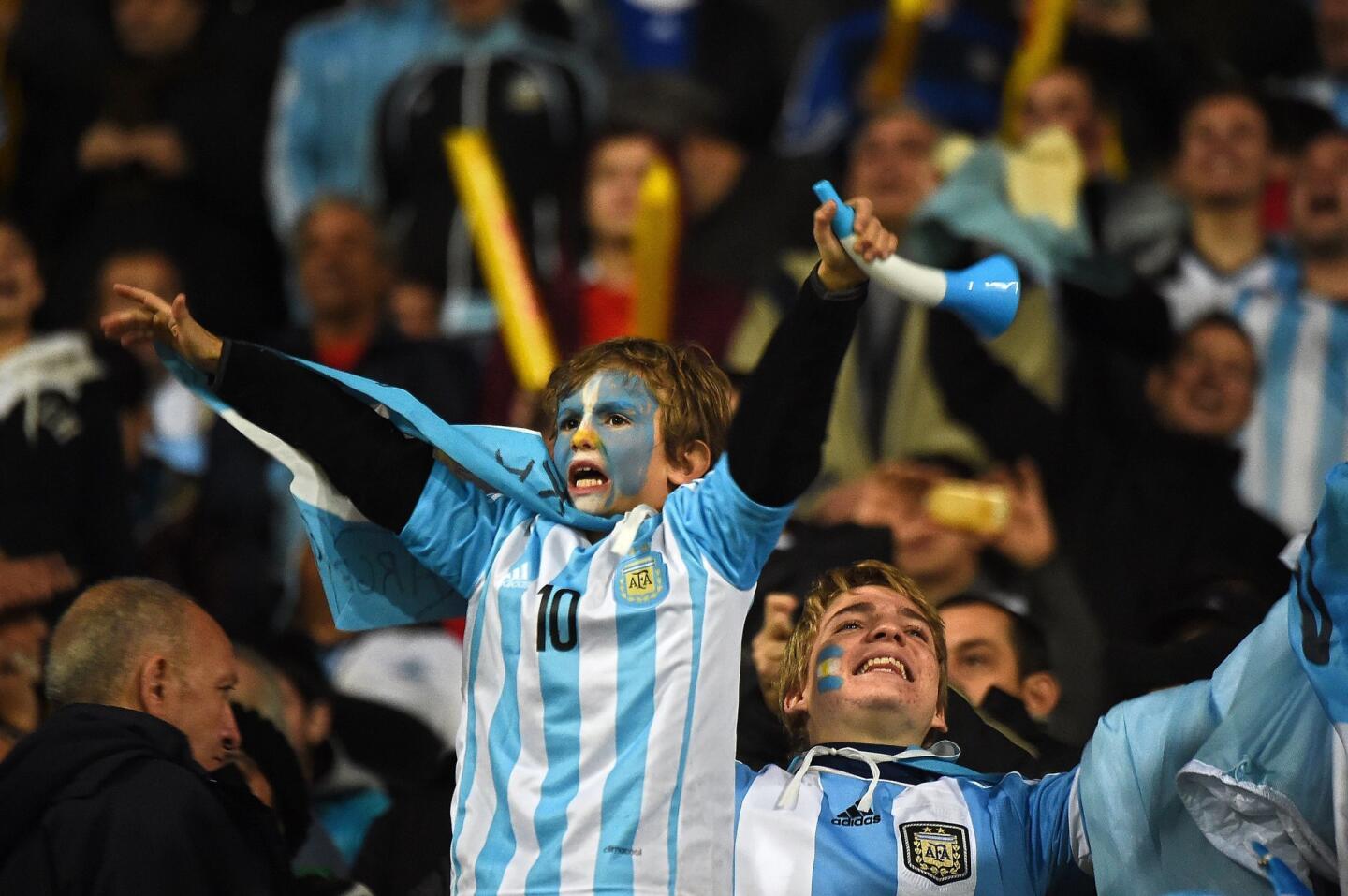FOTOS Colombia vs. Argentina desde las gradas Los Angeles Times