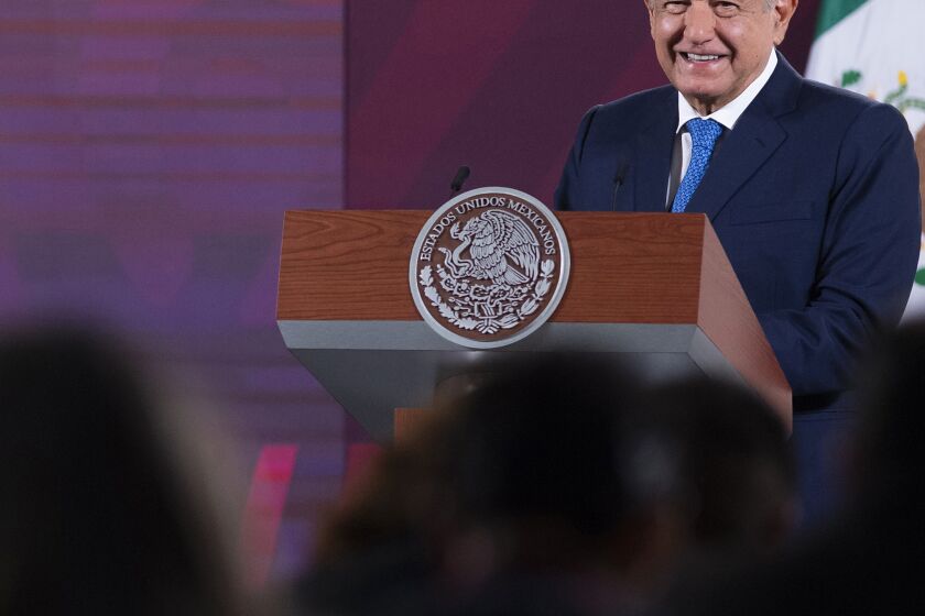 López Obrador tacha de "falsos" los dichos de Blinken sobre control del narco