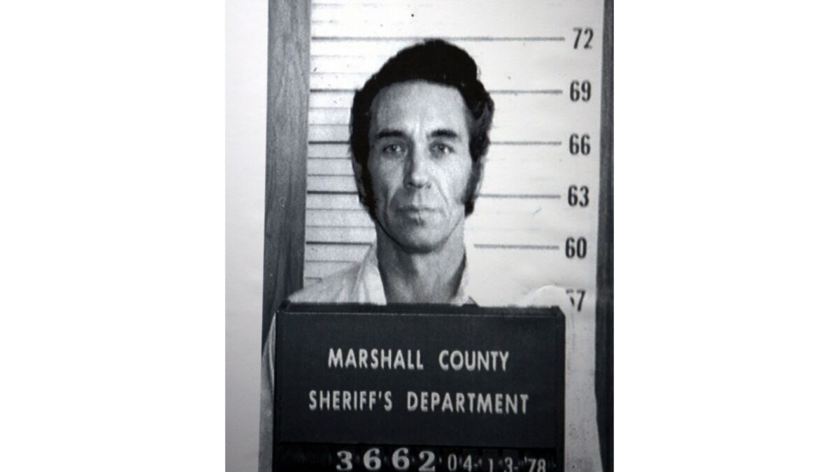 Edwin Dean Richardson, shown in a 1978 booking photo. (Mark Boster / Los Angeles Times)