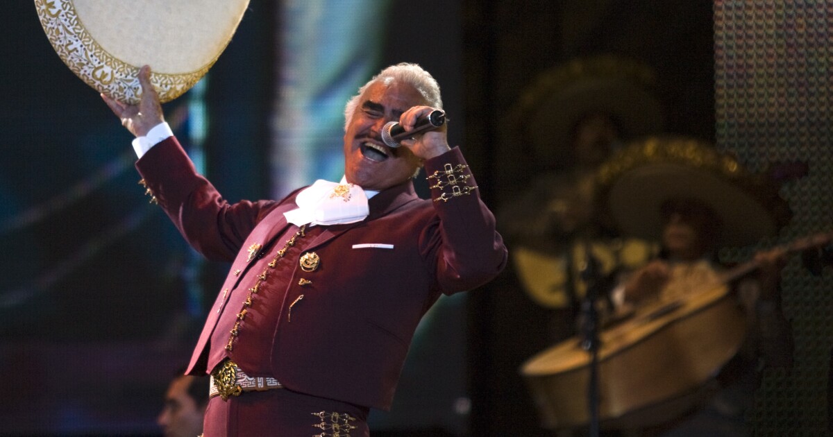 El nombre de Vicente Fernández sí adornará una calle de Los Ángeles