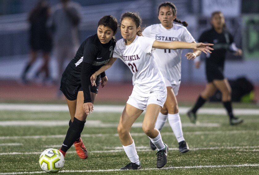 tn-dpt-sp-cm-costa-mesa-estancia-soccer-20200114-5.jpg