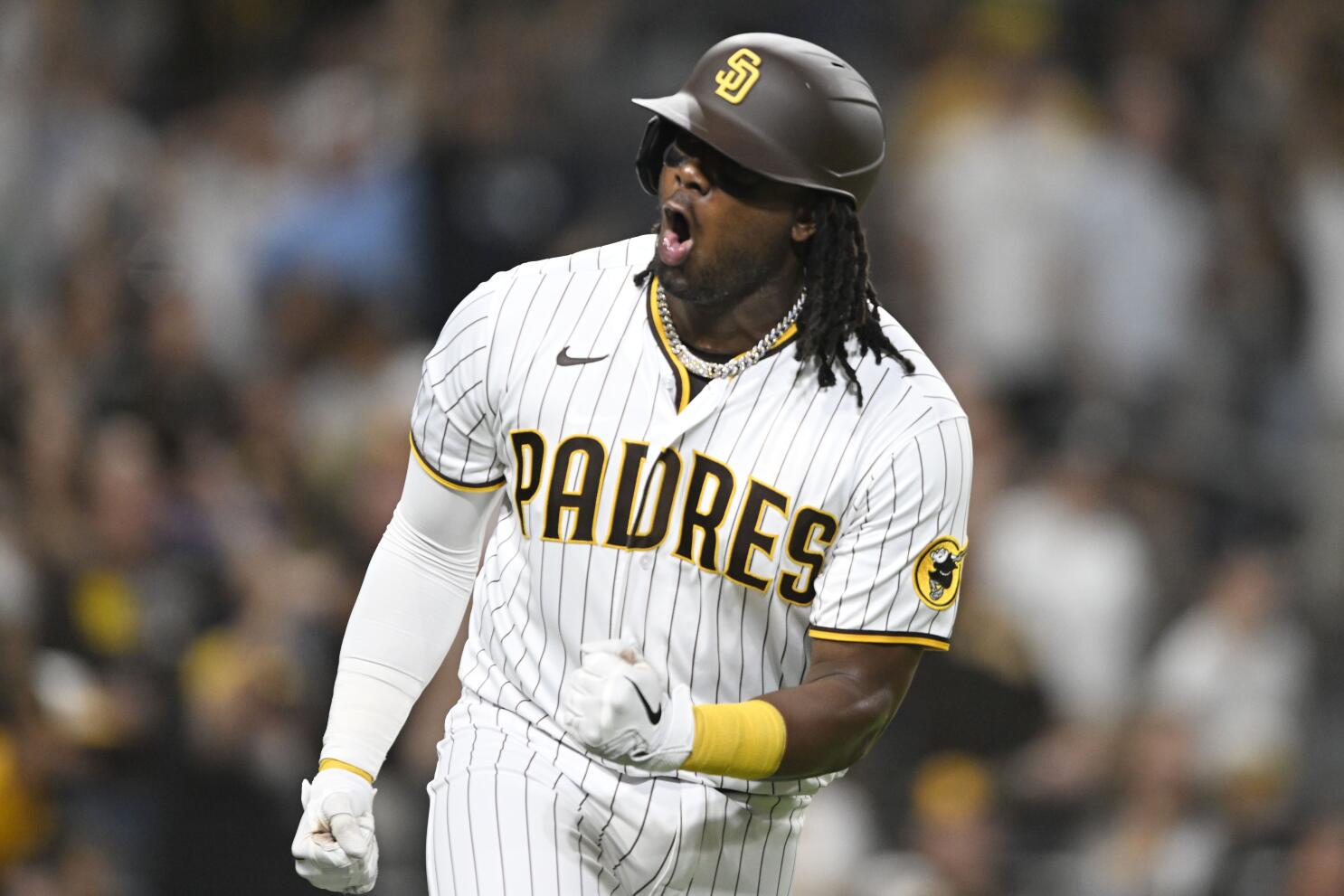 San Diego Padres' Tony Gwynn reacts while at-bat in the eighth inning  News Photo - Getty Images
