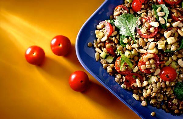 Recipe: Lentil salad with tomatoes, zucchini and arugula.