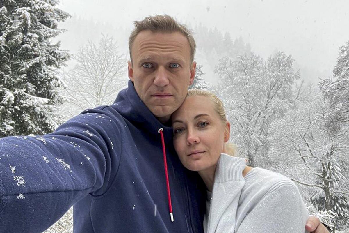 Russian opposition activist Alexei Navalny and his wife, Yulia Navalnaya, in Germany in 2021.
