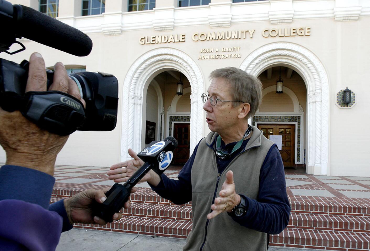 Photo Gallery: Glendale College without power, closed... again