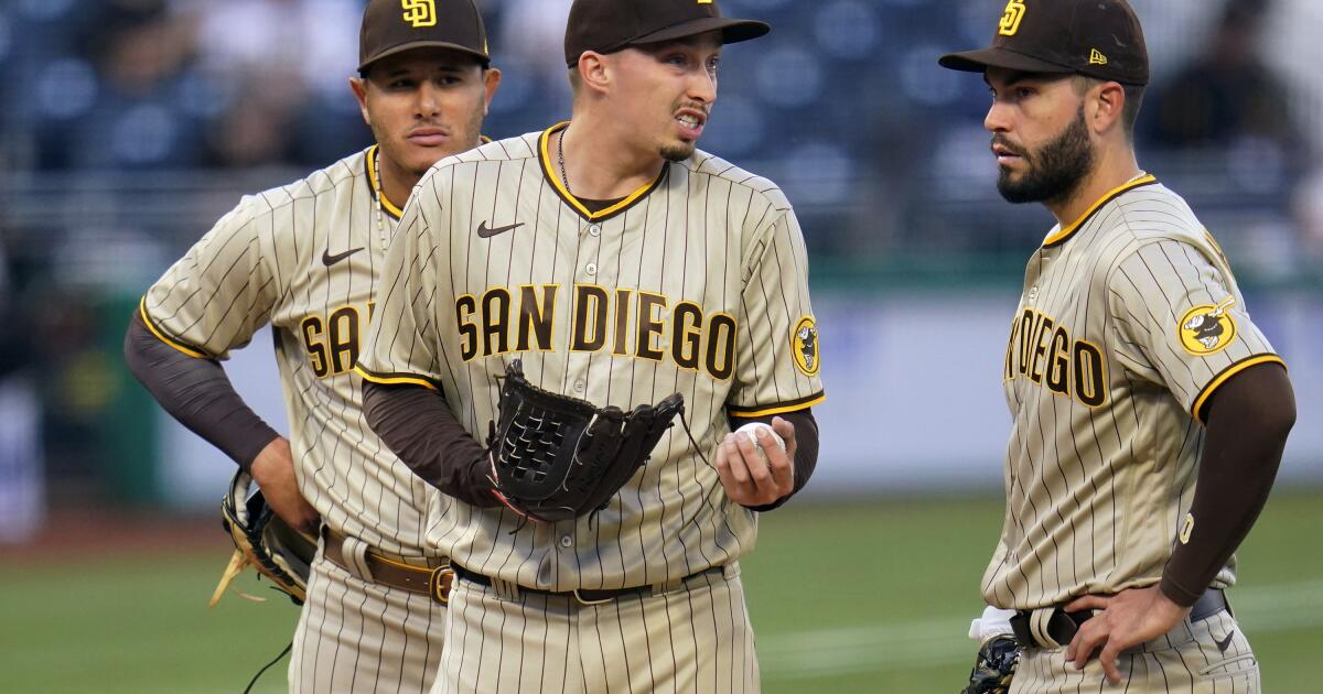 Pirates chase Snell in 1st inning, beat Padres 8-4