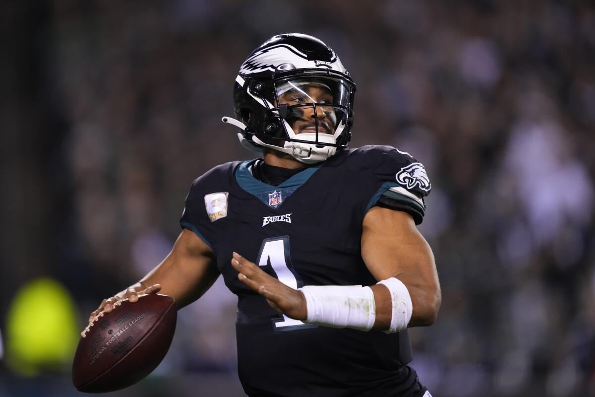 NFC East-leading Eagles host AFC South-leading Titans - The San Diego  Union-Tribune