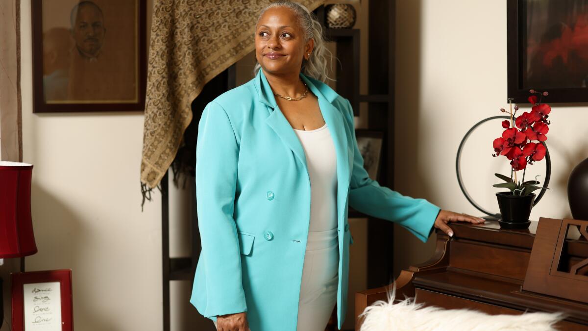 THE ONLY AGENCY IS HIRING AN ASSISTANT AGENT IN LOS ANGELES THE ONLY AGENCY IS HIRING AN ASSISTANT AGENT IN LOS ANGELES