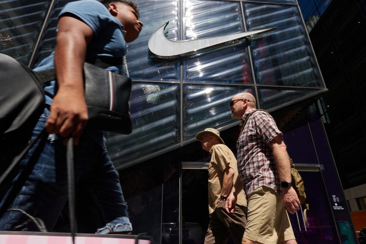 Nike Turnaround Crisis Opens $2B+ Opportunity for Alternative Athletic Brands & Private-Label Sellers