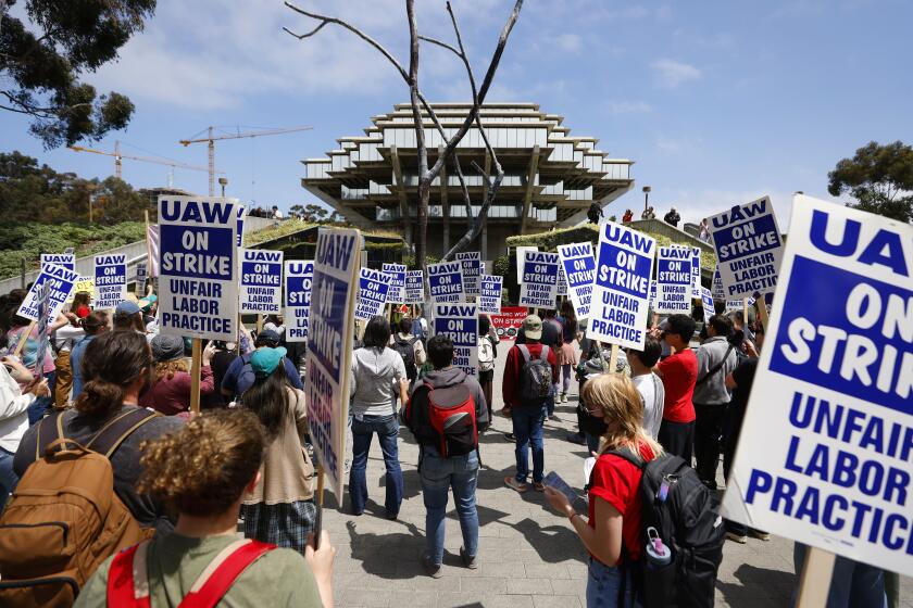 Del Mar, CA - June 3: Academic workers represented by United Auto Workers Local 4811 went on strike to join other UC campuses in protesting the system's crackdown on pro-Palestinian demonstrations on Monday, June 3, 2024 in Del Mar, CA. (K.C. Alfred / The San Diego Union-Tribune)