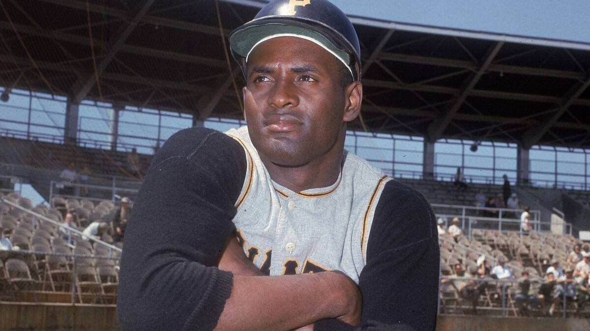 To Honor Roberto Clemente, MLB Expands List of Who Can Wear No. 21