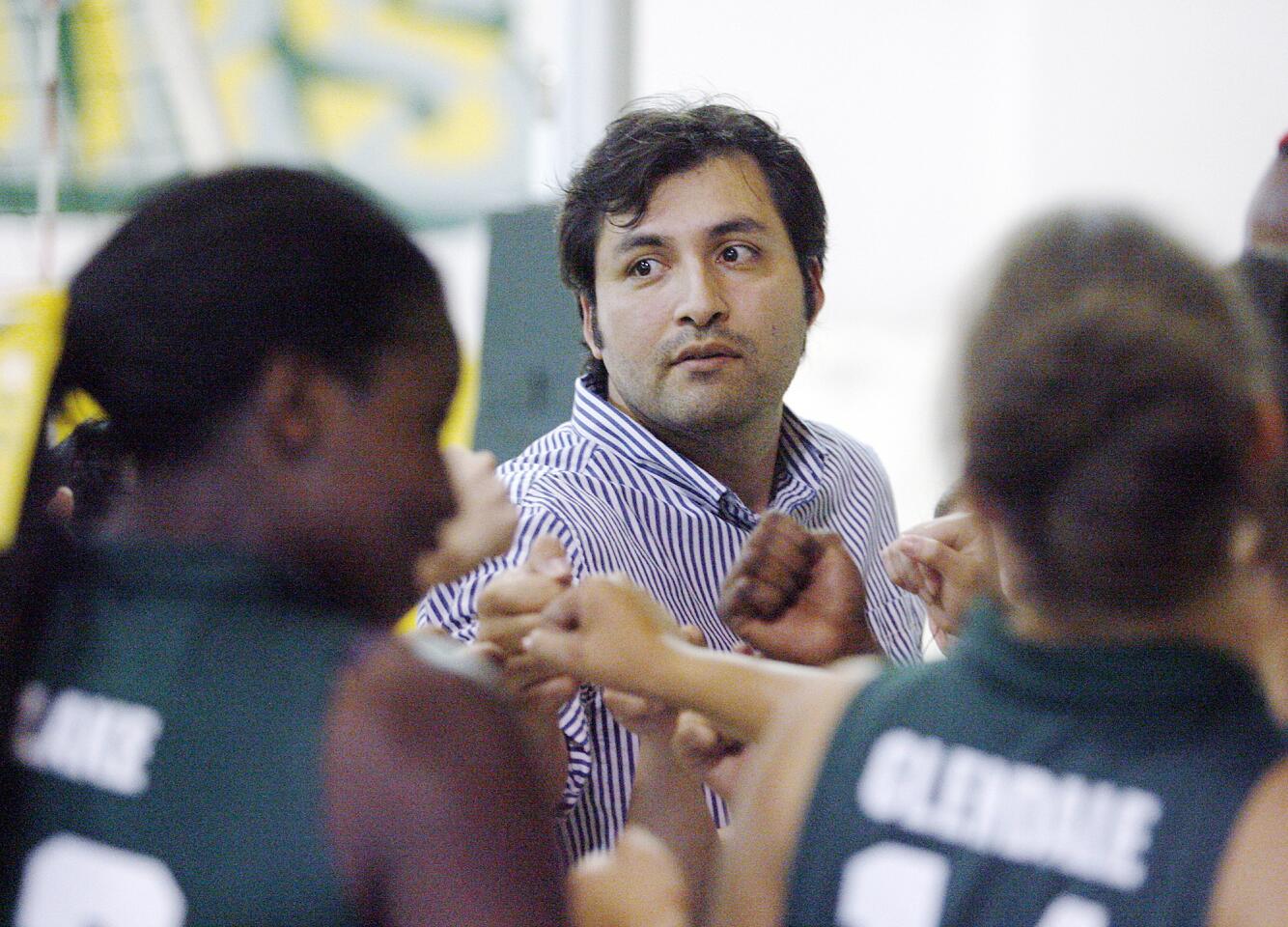 Glendale Adventist Academy v. Highland Hall nonleague girls volleyball