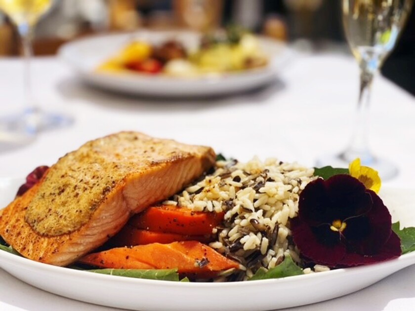 Saumon Dijonne's chez French Gourmet.