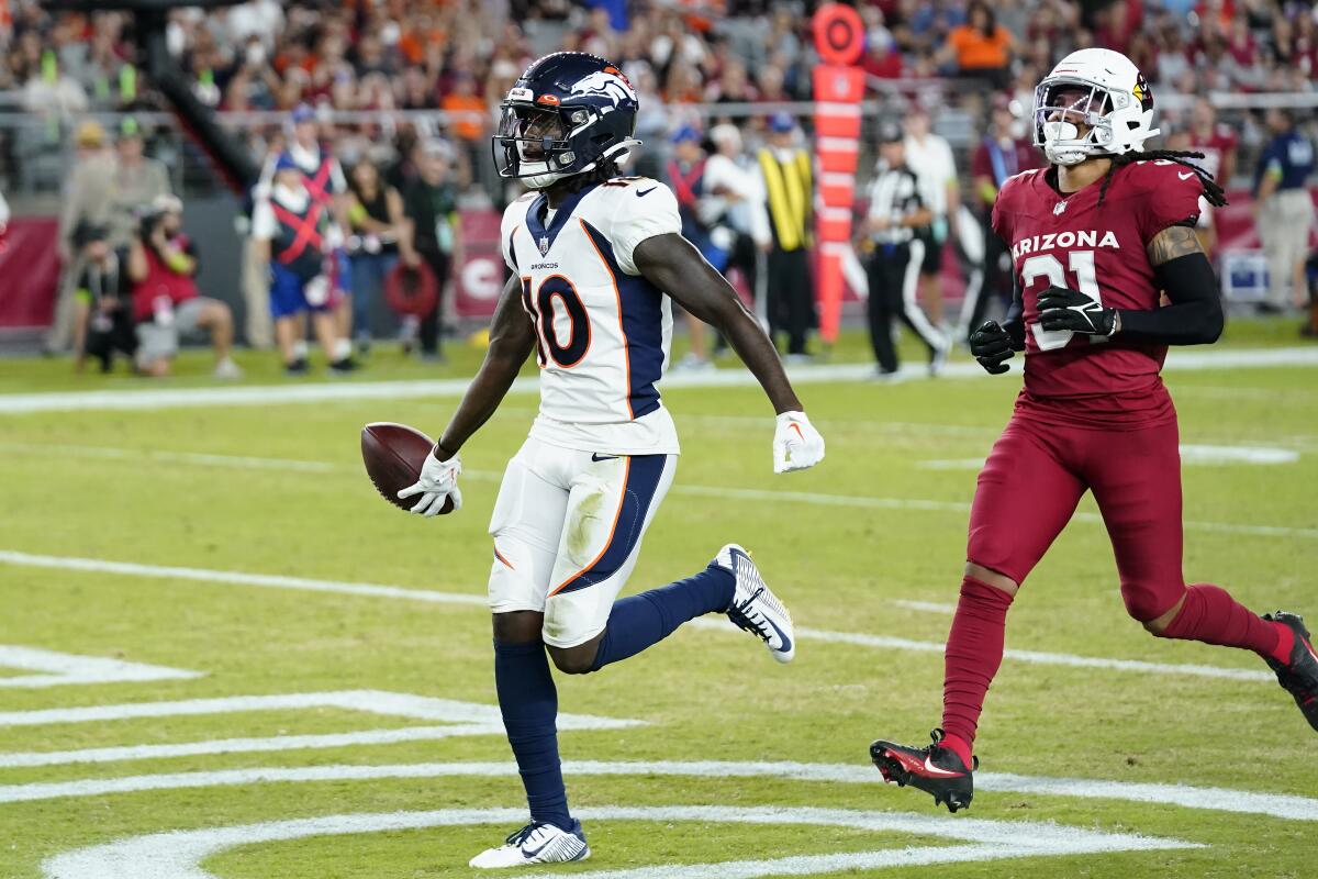 Broncos top receiver Jerry Jeudy carted off field with right