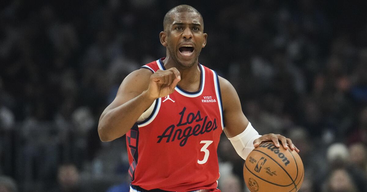 Chris Paul anunciou sua aposentadoria após ser dispensado pelos Raptors