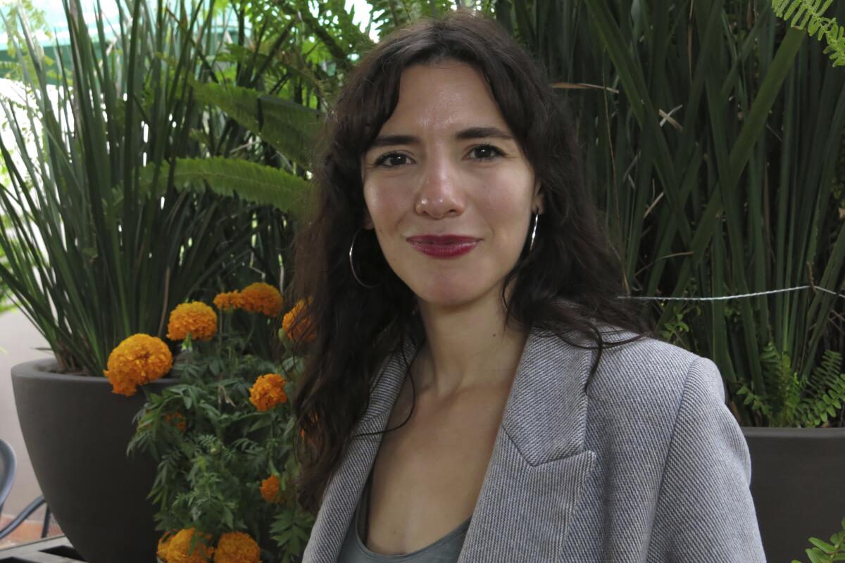ARCHIVO - La directora mexicana Lila Avilés posa para un retrato durante una entrevista sobre 