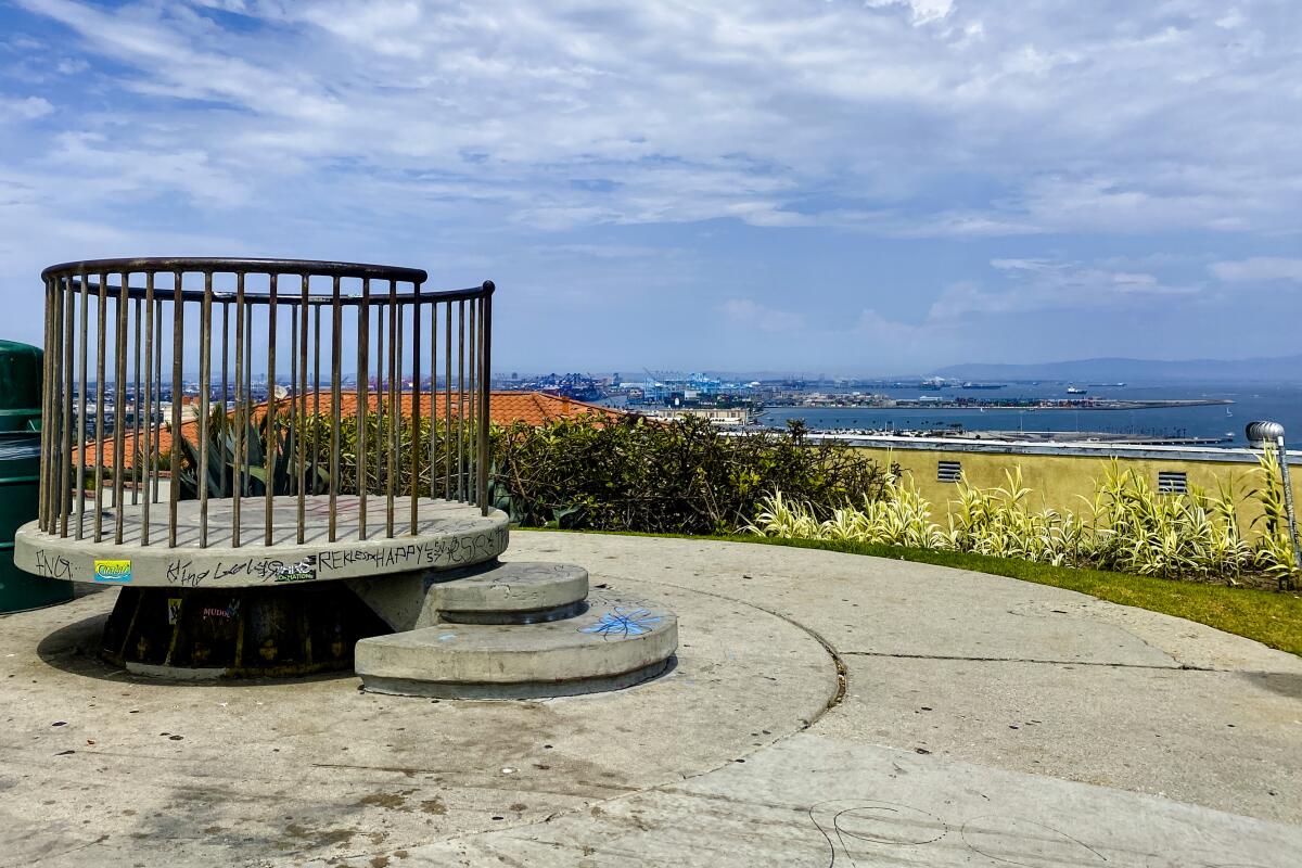 A view of the coast from Lookout Point Park.