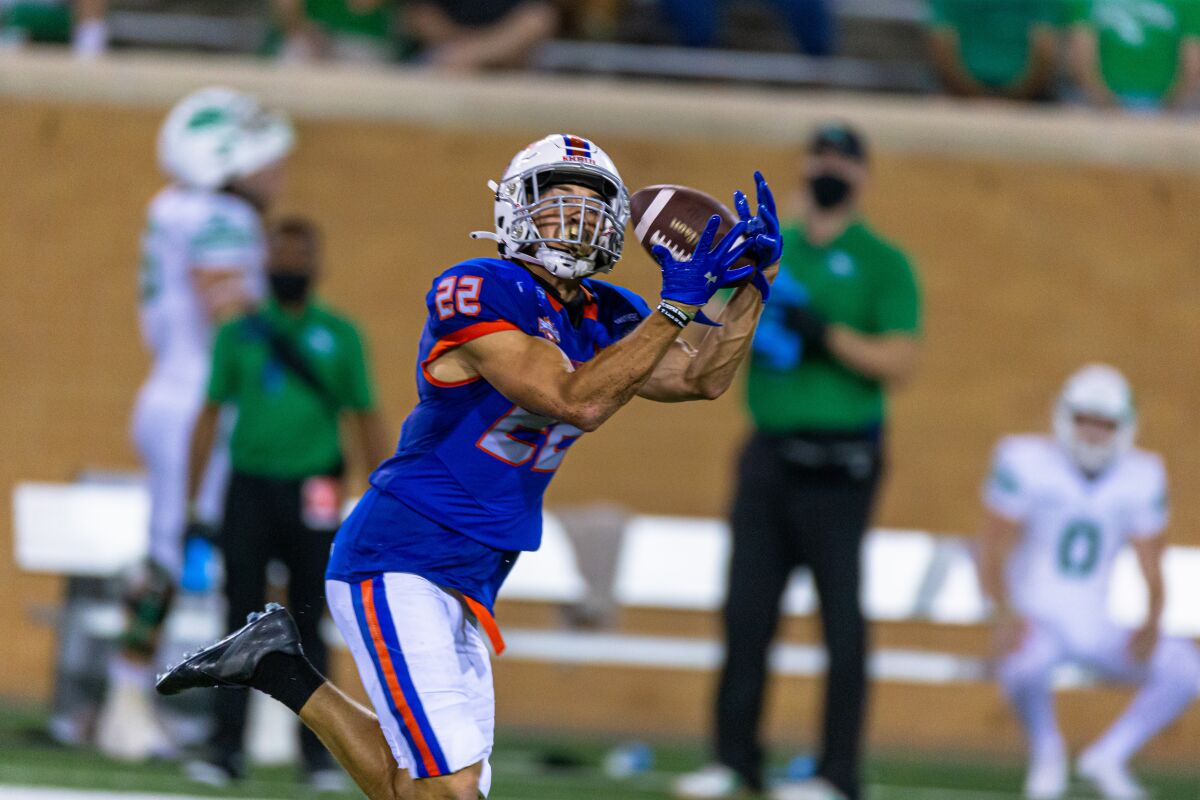 Houston Baptist eceiver Ben Ratzlaff, from Westview High, had six catches for 108 yards and a 71-yard TD vs. North Texas.
