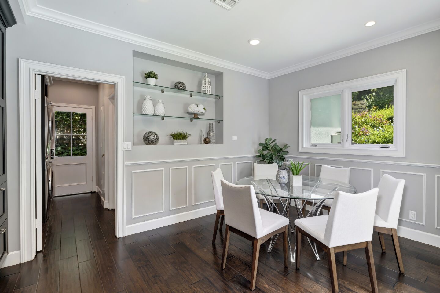 The breakfast nook.