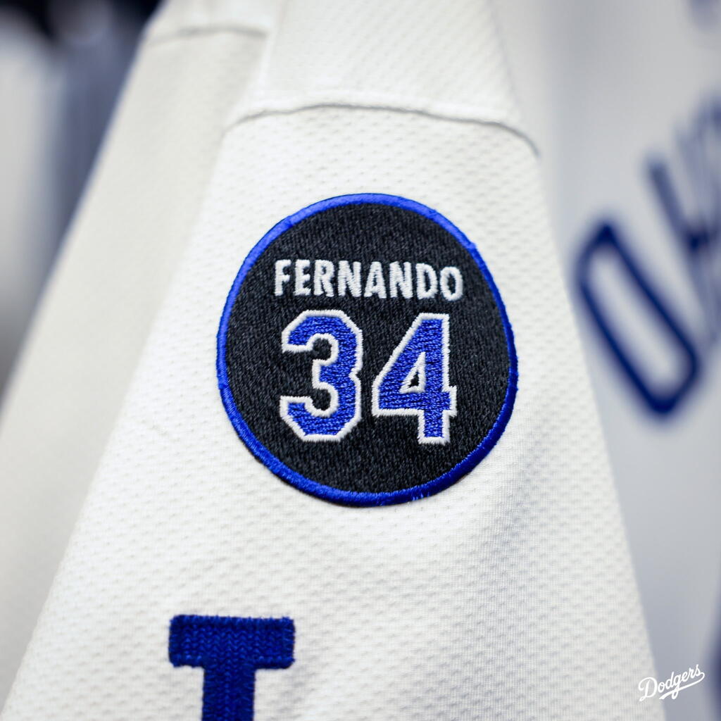Mlb Patch Label Dodgers to wear patch honoring Fernando Valenzuela during World Series ...