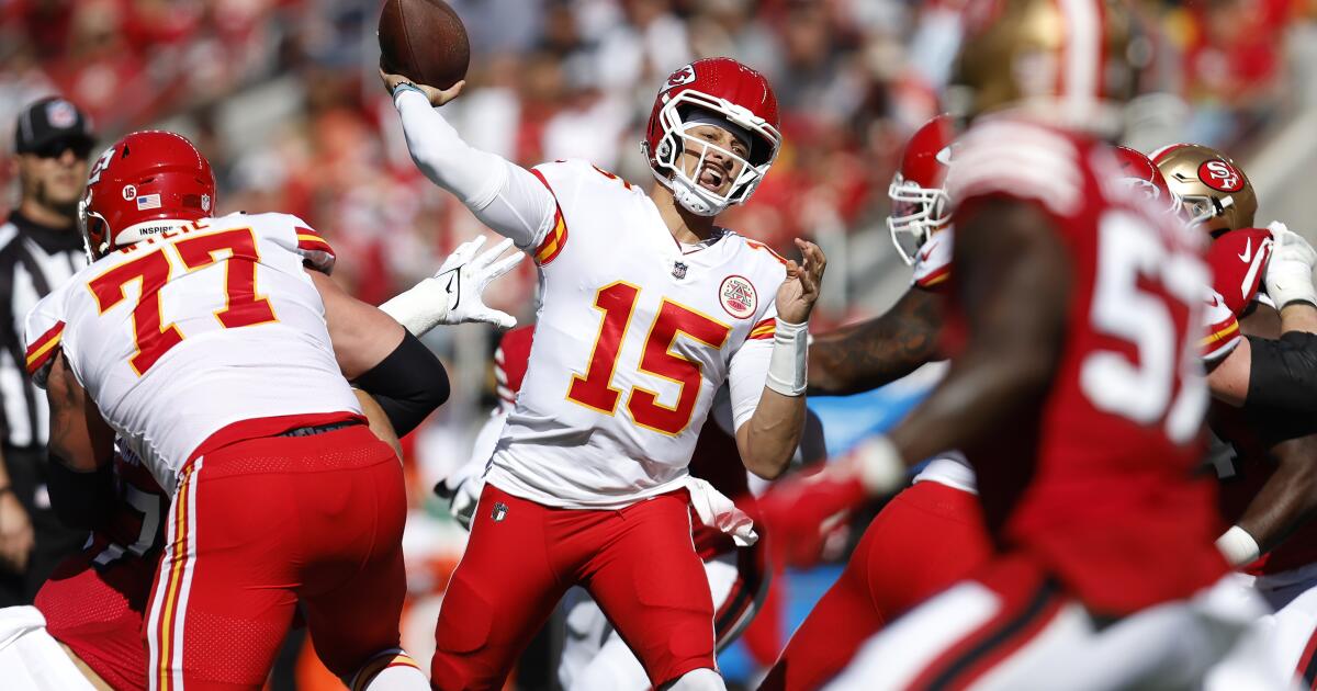 Patrick Mahomes Kept Chiefs From Panicking When Trailing in Super Bowl