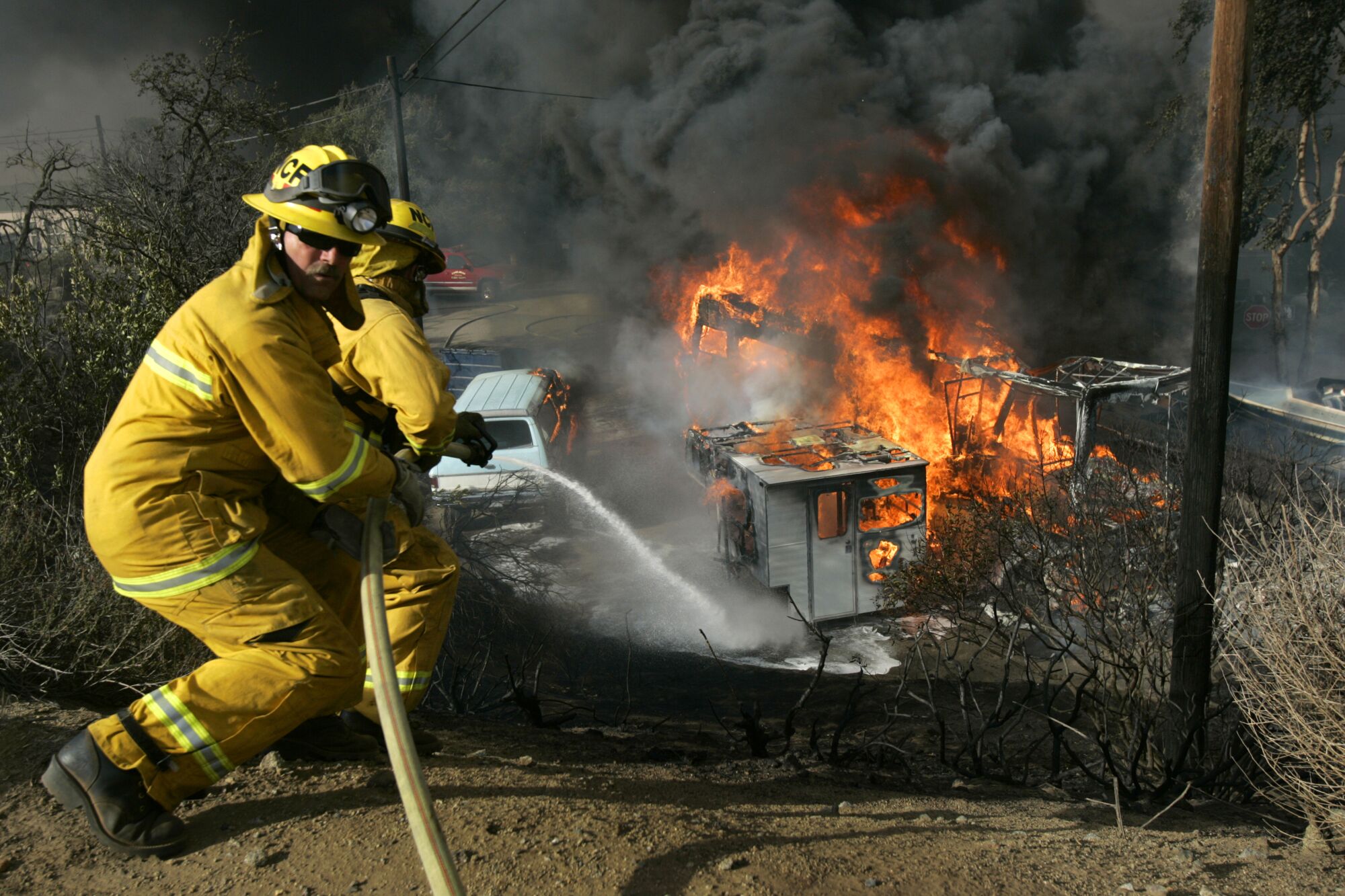 The 2007 Harris Fire burns in Dulzura.