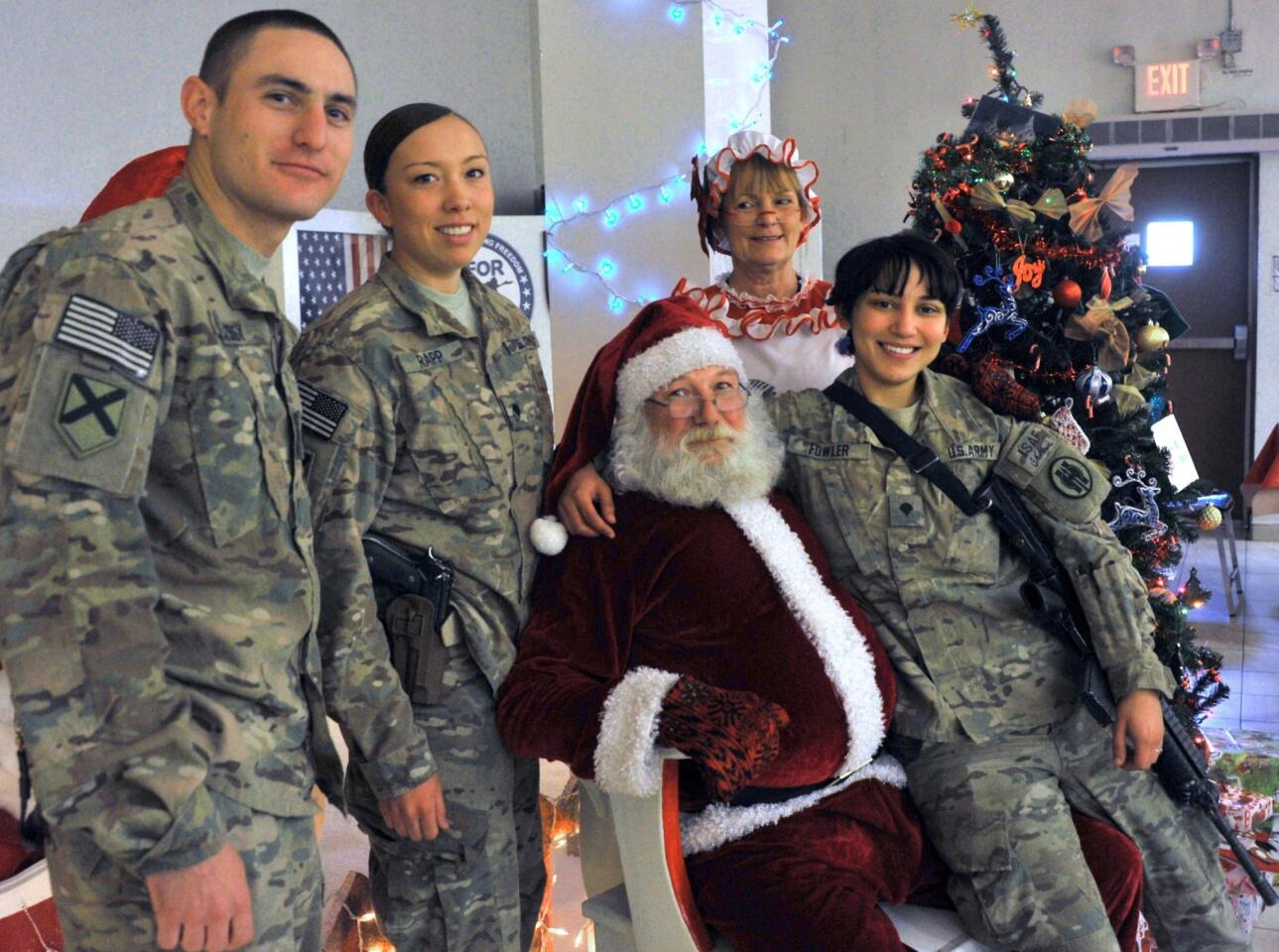 Santa visits soldiers