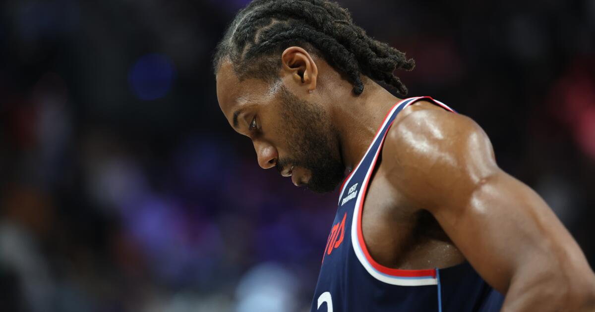 Το εμπόριο του Kawhi Leonard βρίσκεται σε αναμονή μέχρι να ολοκληρωθεί η έρευνα του NBA για τους Clippers