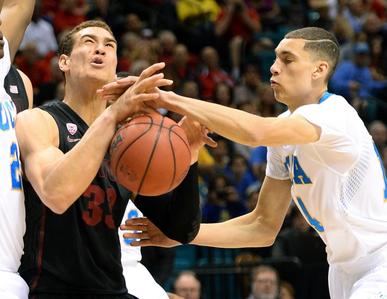 Dwight Powell, Zach LaVine