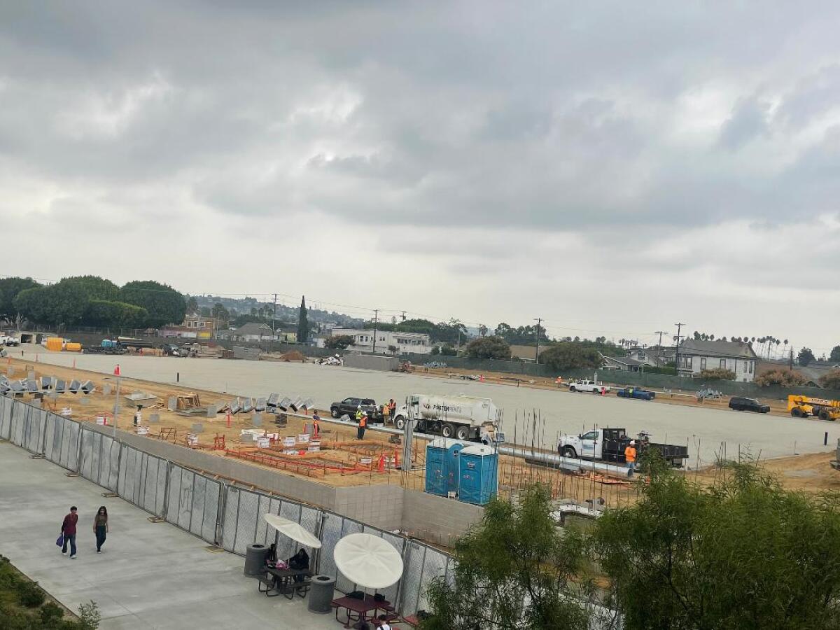 Una vista del nuevo estadio en Roosevelt High.