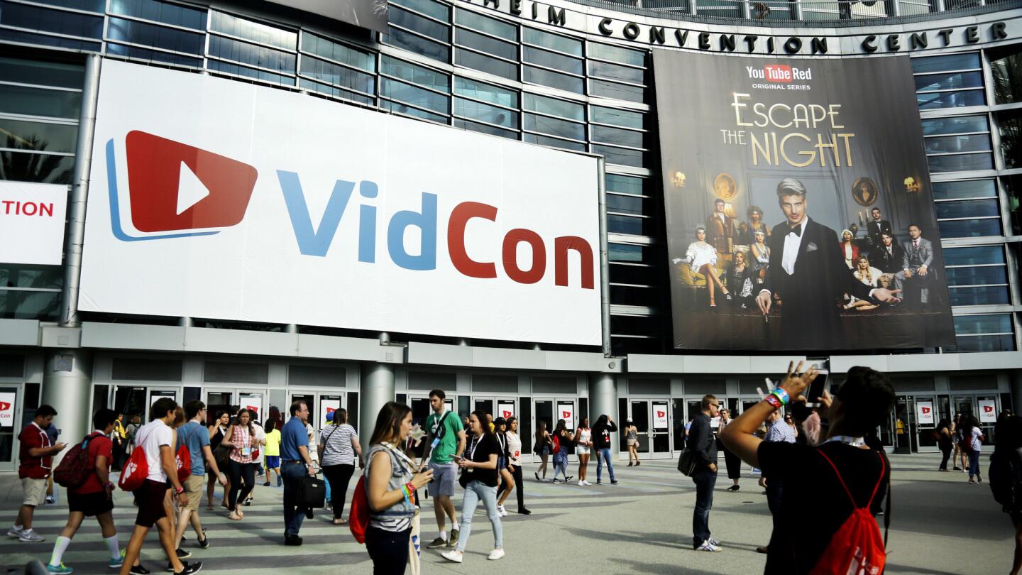 VidCon, the annual gathering of online video stars and their rollicking fans, kicked off at the Anaheim Convention Center on Thursday.