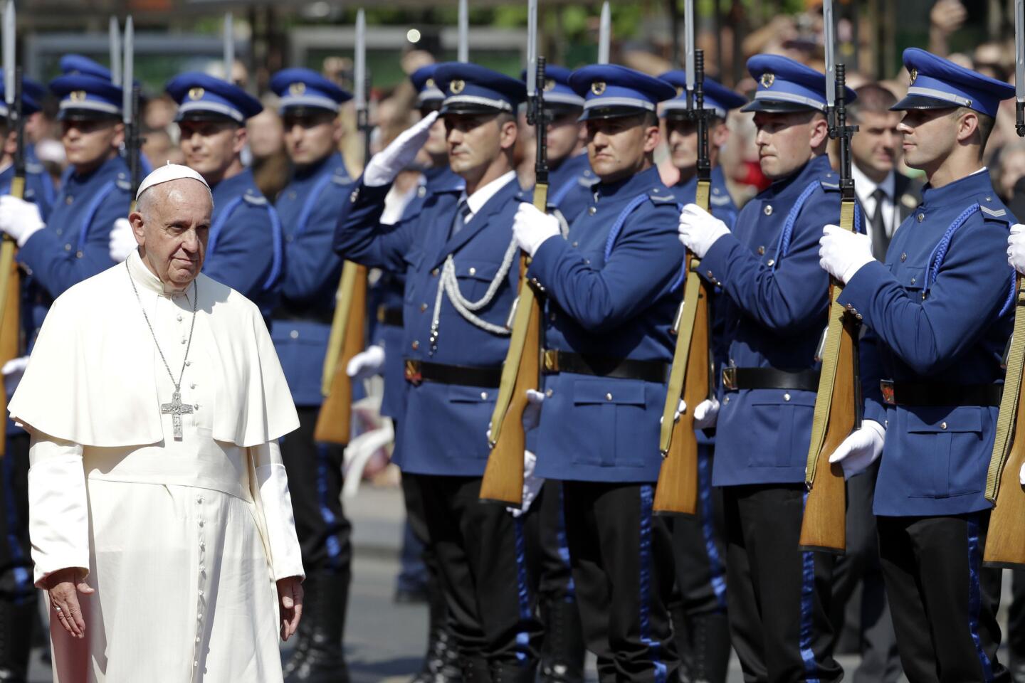 Pope visits Bosnia