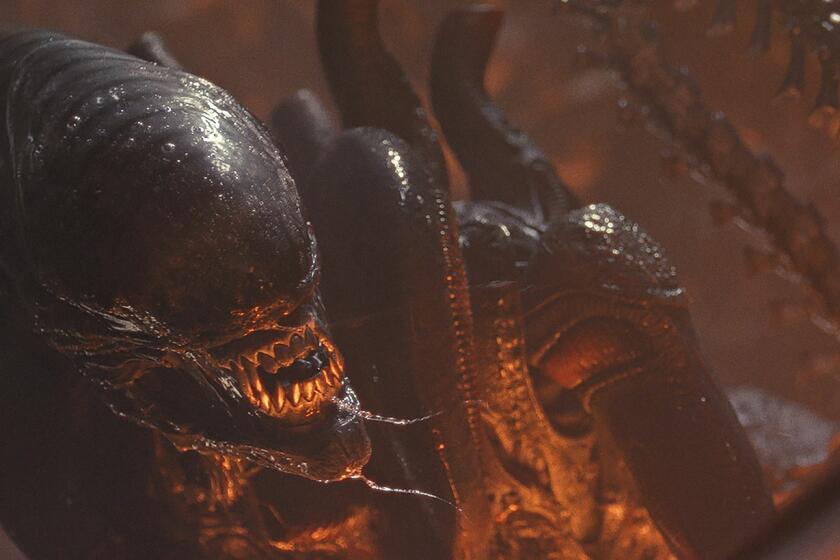 El aterrador xenomorfo en una escena de "Alien: Romulus".