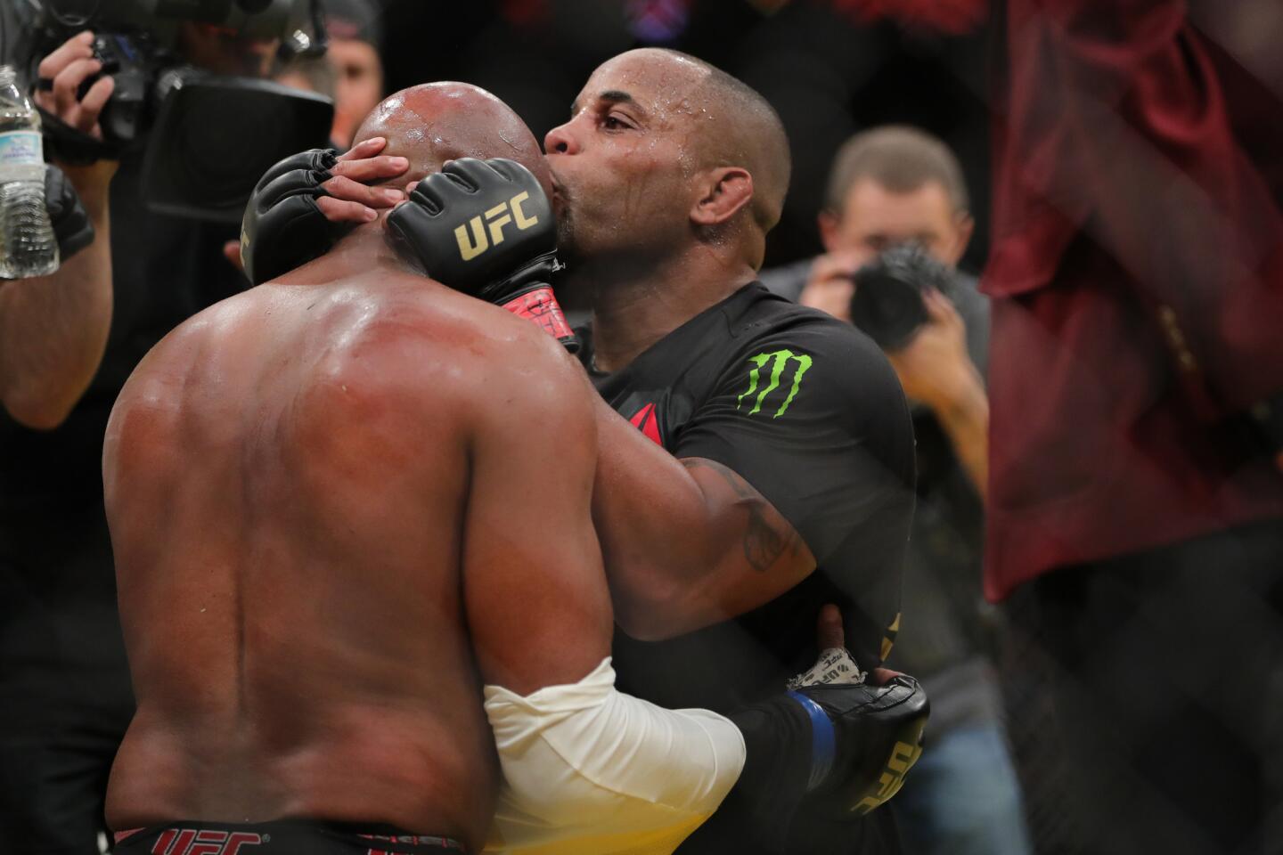 UFC 200: Daniel Cormier vs. Anderson Silva