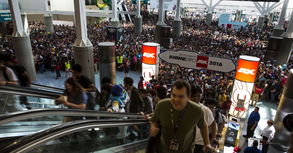 As a lodge workers’ strike looms, Anime Expo attendees sound off