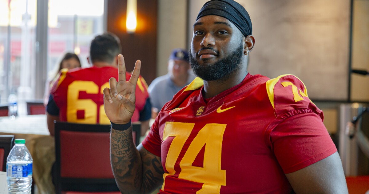 Who has the right stuff to start at left tackle at USC? The competition is fierce