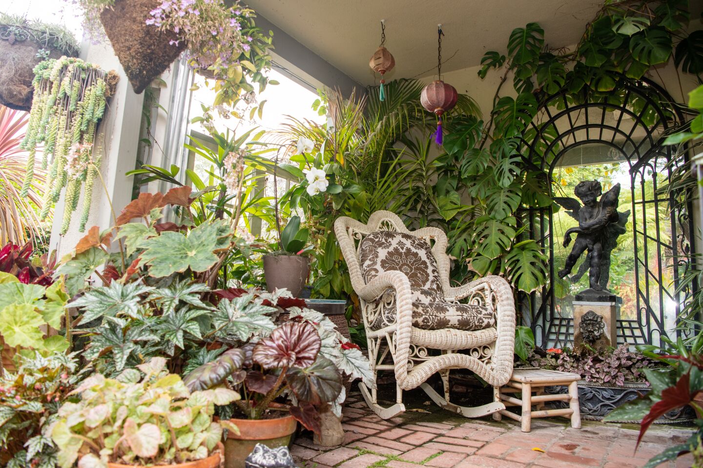 A restful, welcoming porch