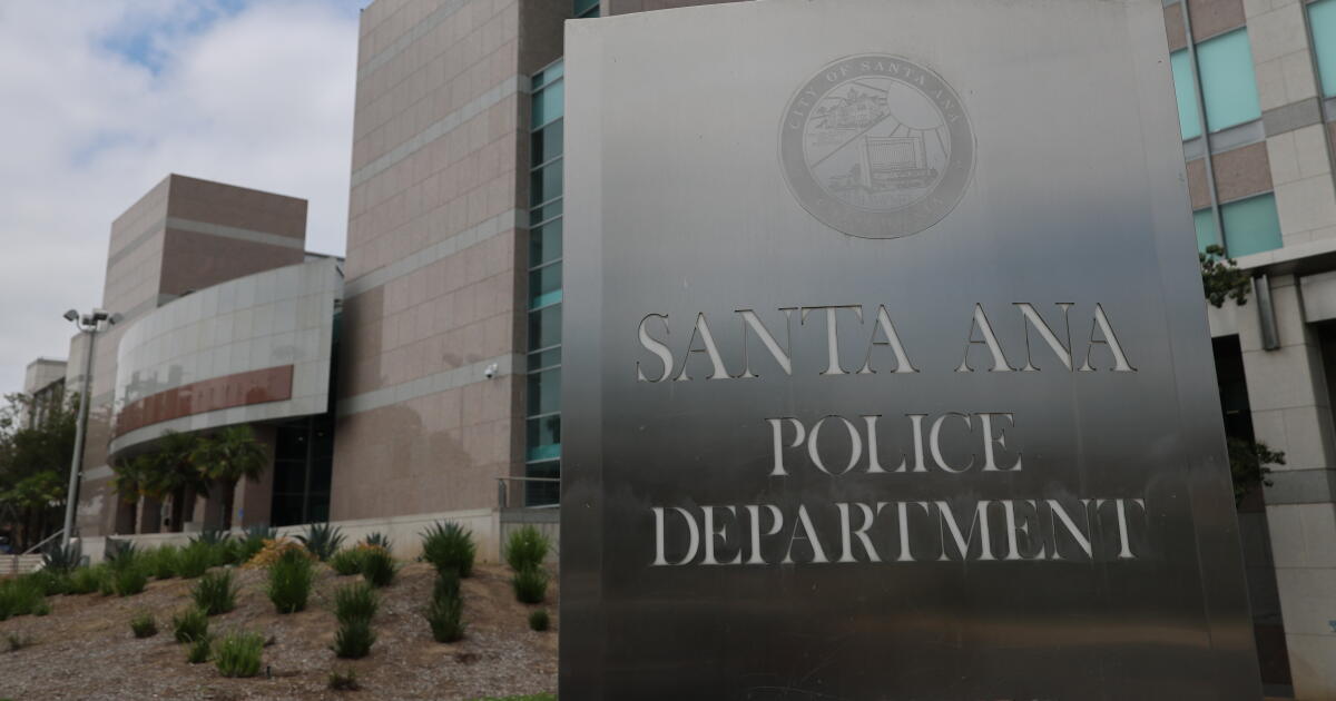 Man Seen In Video Being Punched By Santa Ana Police Will Not Face Charges In That Arrest - Beritaja Man Seen In Video Being Punched By Santa Ana Police Will Not Face Charges In That Arrest - Beritaja