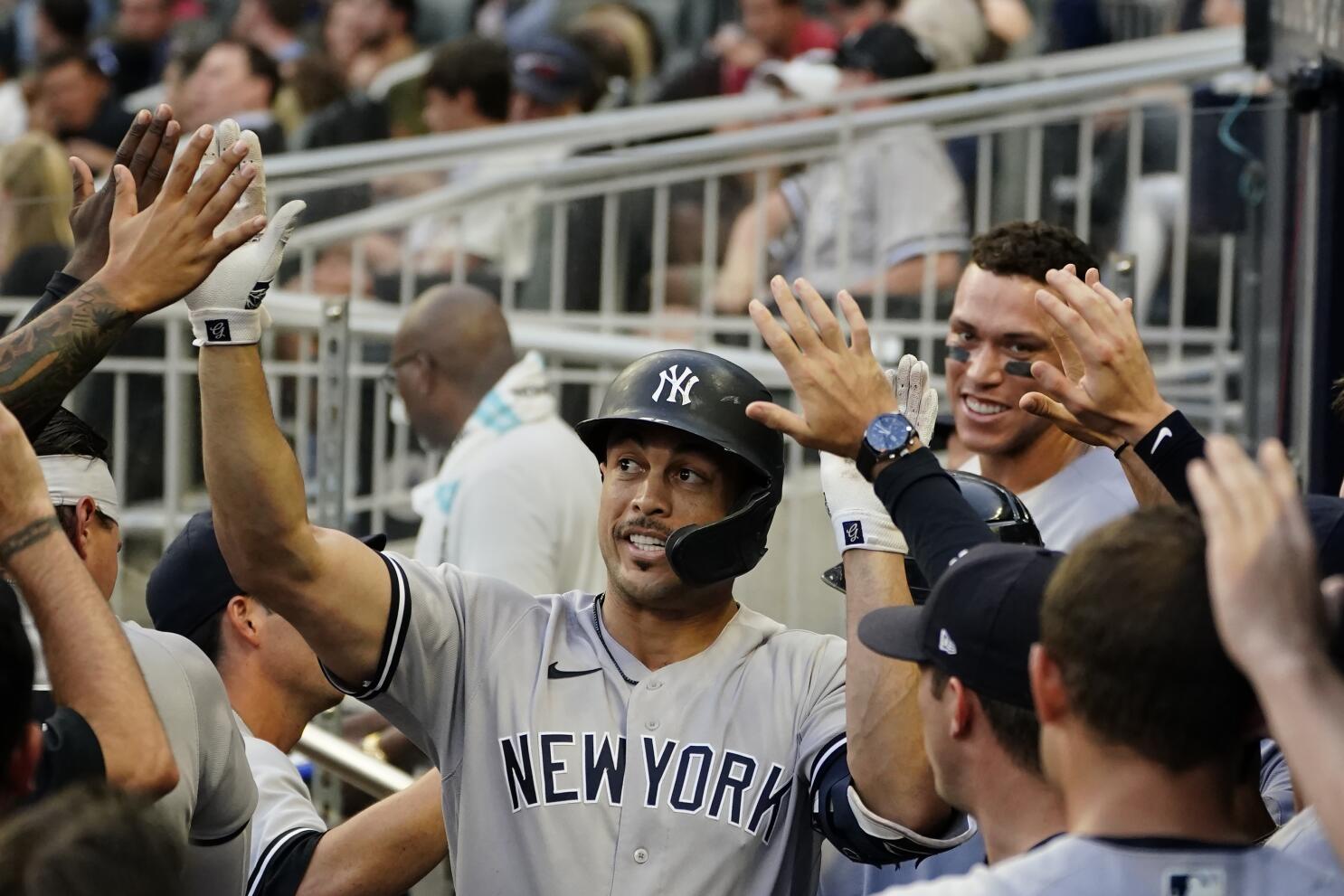 Yankees win 10th straight game, backed by Giancarlo Stanton