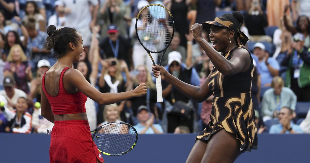 Venus Williams and Leylah Fernandez thriving in U.S. Open doubles, with Serena 'coaching from afar'