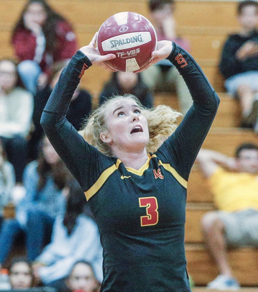 Photo Gallery: La Canada vs. Blair in Rio Hondo League girls' volleyball